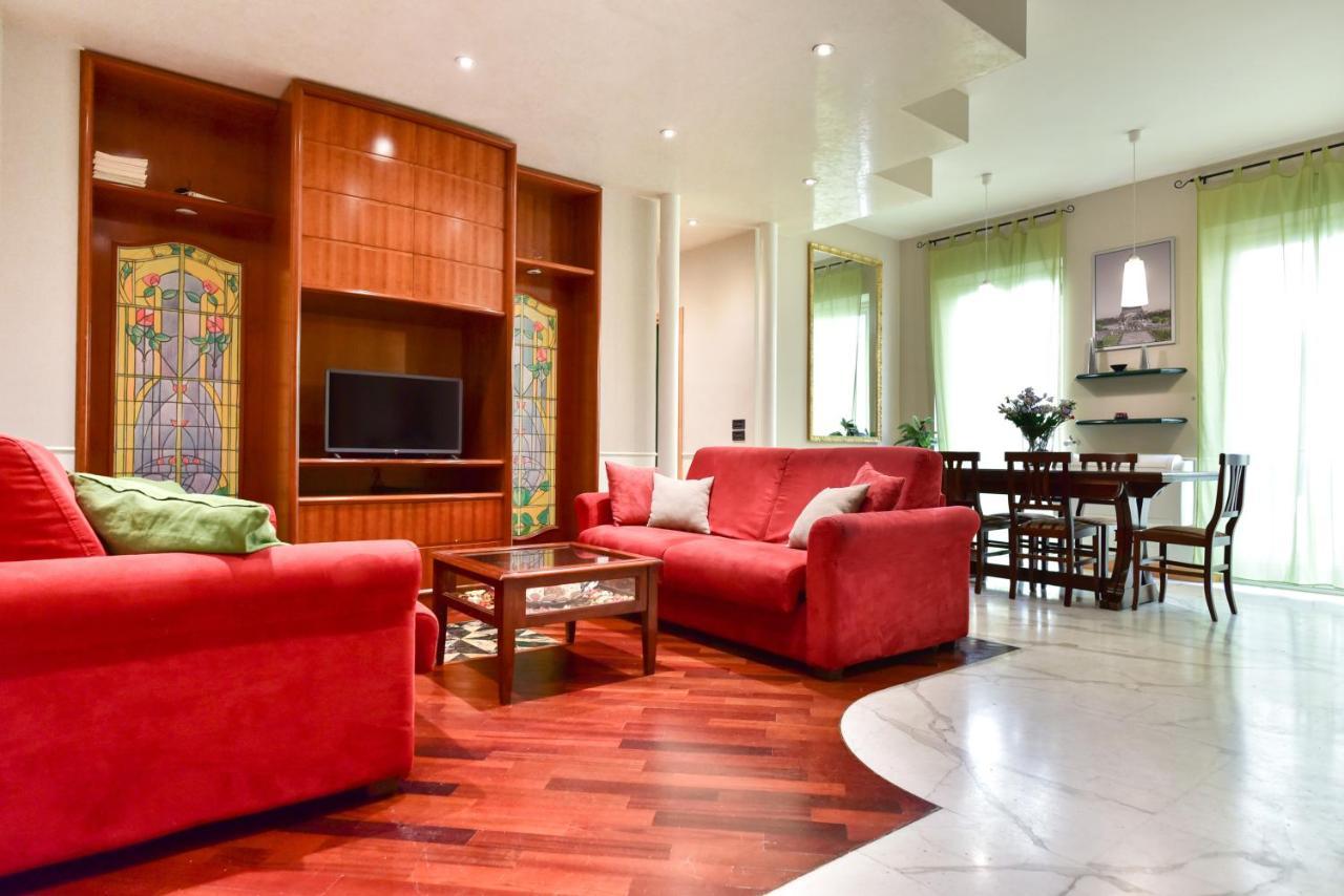 Elegant & Cozy Apartment In The Heart Of Rom Exterior foto