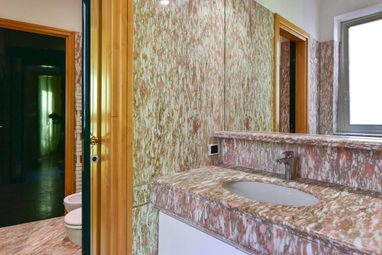 Elegant & Cozy Apartment In The Heart Of Rom Exterior foto